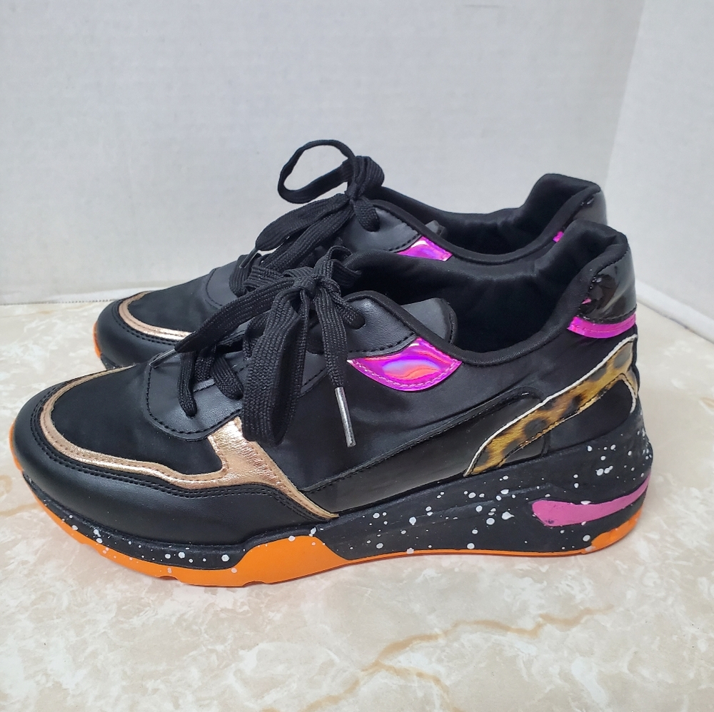 LaSheelah Women's Black Fashion Sneakers Sz 10 Pink Orange Animal Print